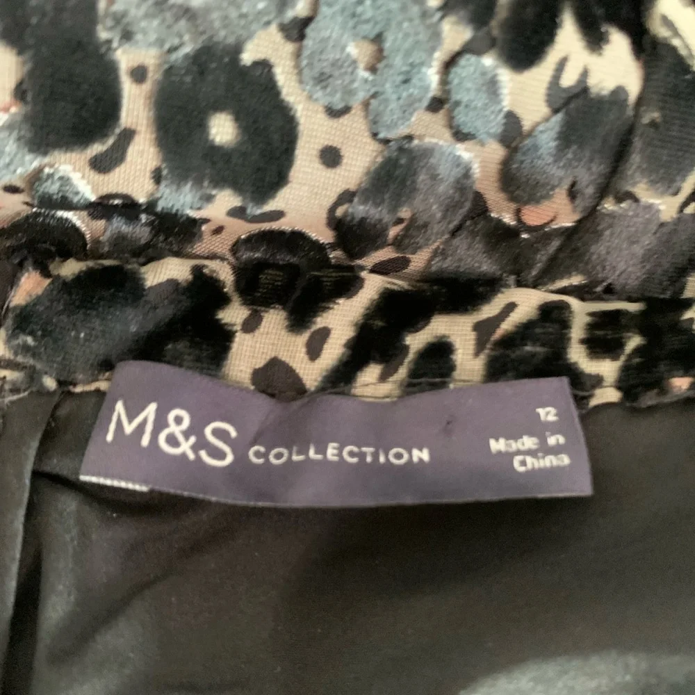 Marks and Spencer Size 12 Skirt Animal Print Long Flare Velvet Womens - Picture 5 of 8